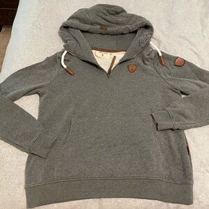 Wanakome women’s Taylor Terry Half Zip Hoodie